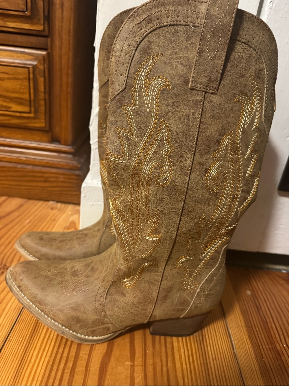 Brown Western Embroidered Heeled Boots
